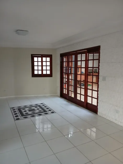 Alugar Casas / Sobrado em Suzano R$ 8.000,00 - Foto 4