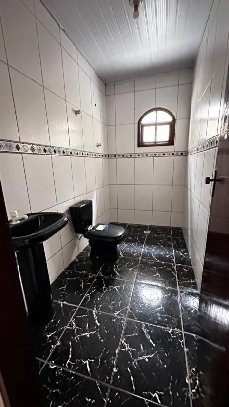 Alugar Casas / Sobrado em Suzano R$ 2.600,00 - Foto 15