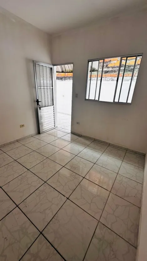 Alugar Casas / T&eacute;rrea em Suzano R$ 1.600,00 - Foto 16