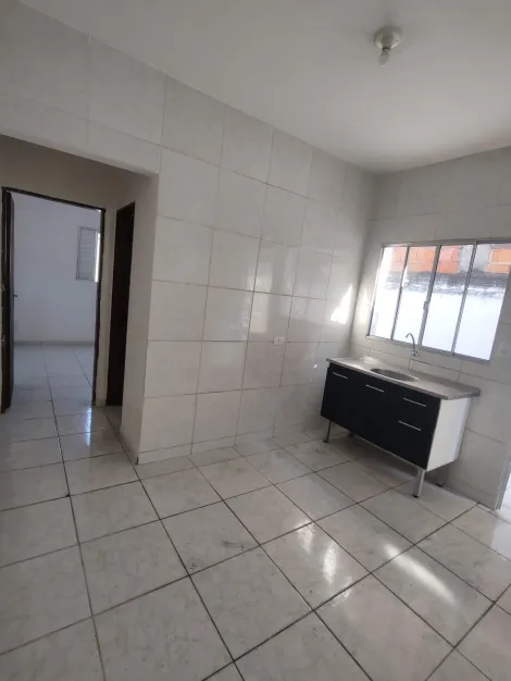 Alugar Casas / T&eacute;rrea em Suzano. apenas R$ 1.500,00