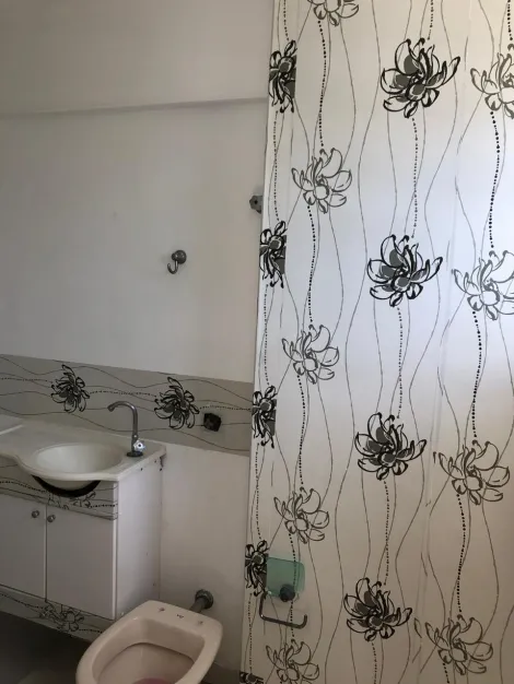 Alugar Apartamentos / Padr&atilde;o em Suzano R$ 1.330,00 - Foto 17
