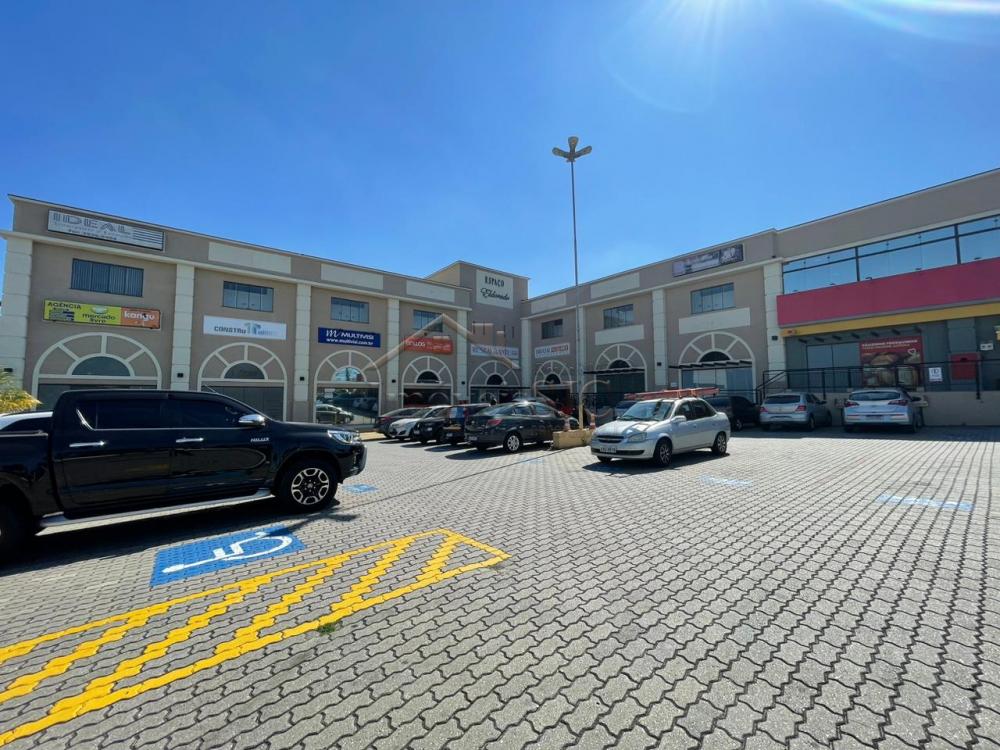 Alugar Comerciais / Sala em S&atilde;o Jos&eacute; dos Campos R$ 3.950,00 - Foto 9
