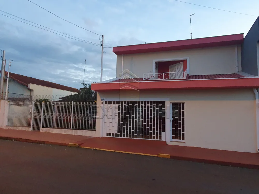Alugar Casas / Padr&atilde;o em Sert&atilde;ozinho R$ 1.800,00 - Foto 1