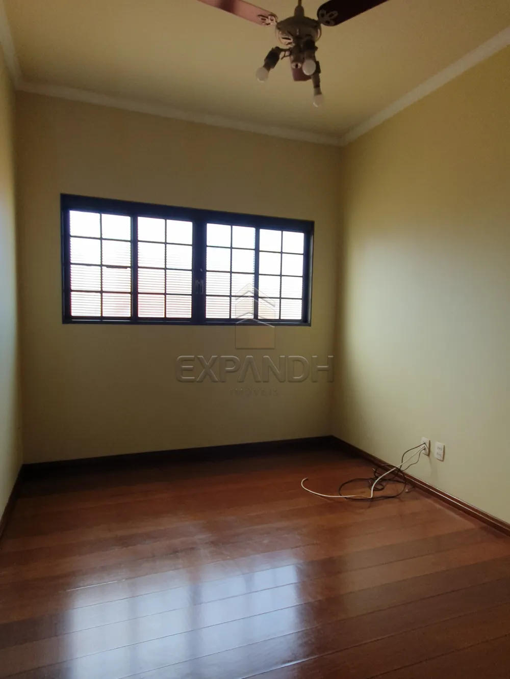 Alugar Casas / Padr&atilde;o em Sert&atilde;ozinho R$ 1.800,00 - Foto 5