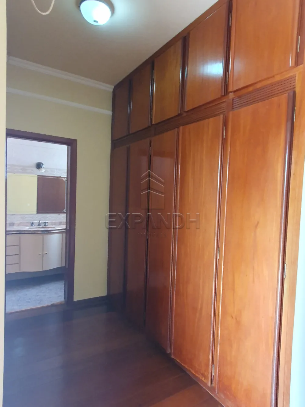Alugar Casas / Padr&atilde;o em Sert&atilde;ozinho R$ 1.800,00 - Foto 12