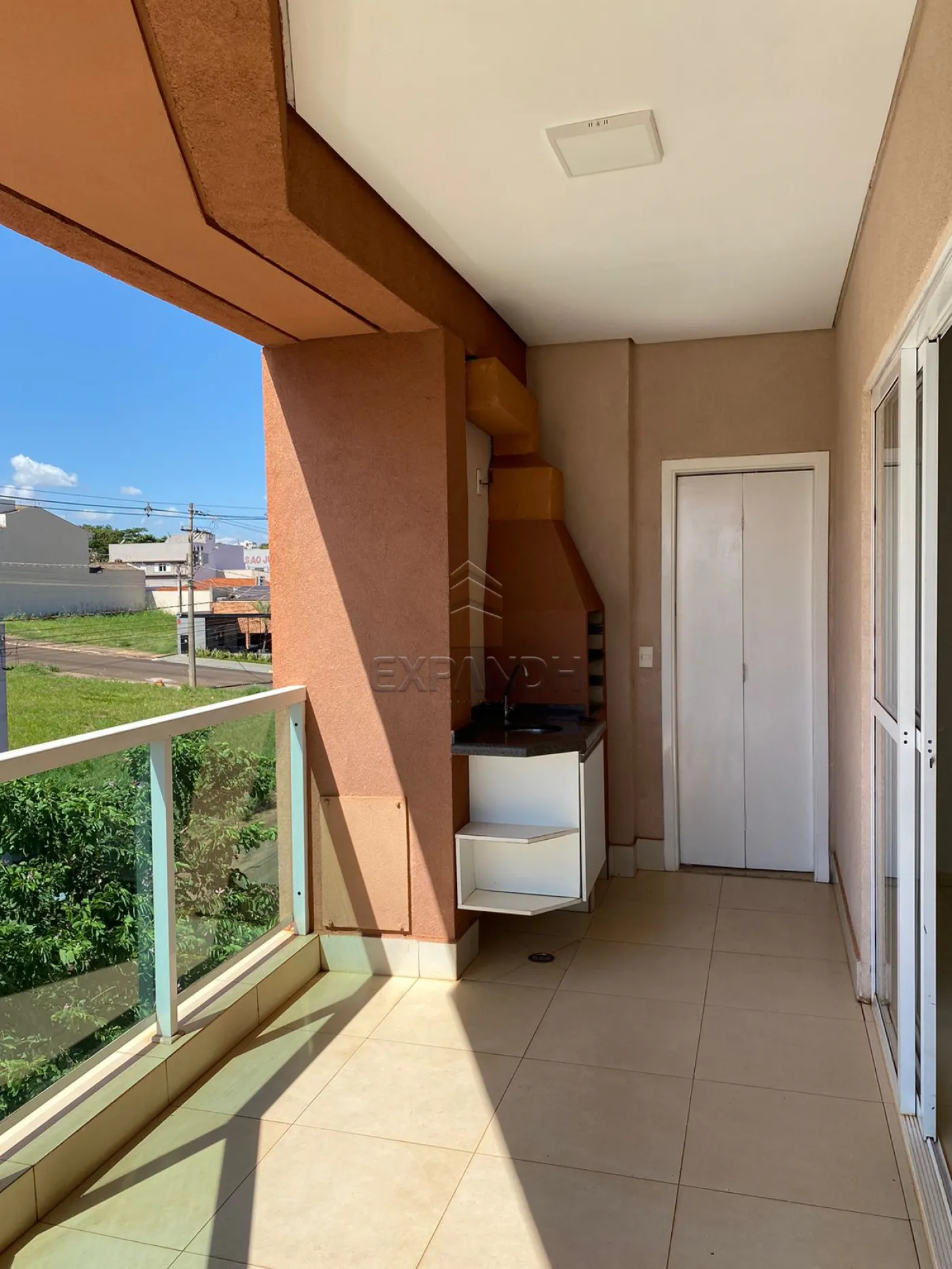 Alugar Apartamentos / Padr&atilde;o em Sert&atilde;ozinho R$ 1.300,00 - Foto 9