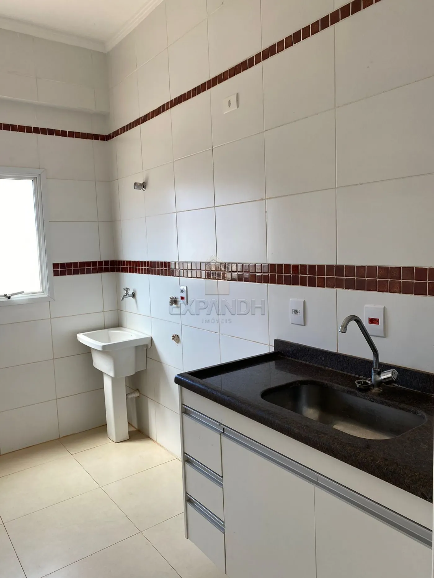 Alugar Apartamentos / Padr&atilde;o em Sert&atilde;ozinho R$ 1.300,00 - Foto 4