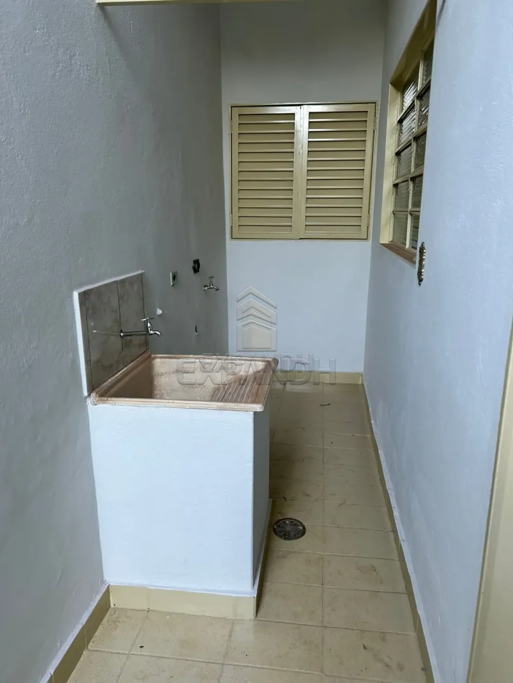 Alugar Casas / Padr&atilde;o em Sert&atilde;ozinho R$ 1.900,00 - Foto 15