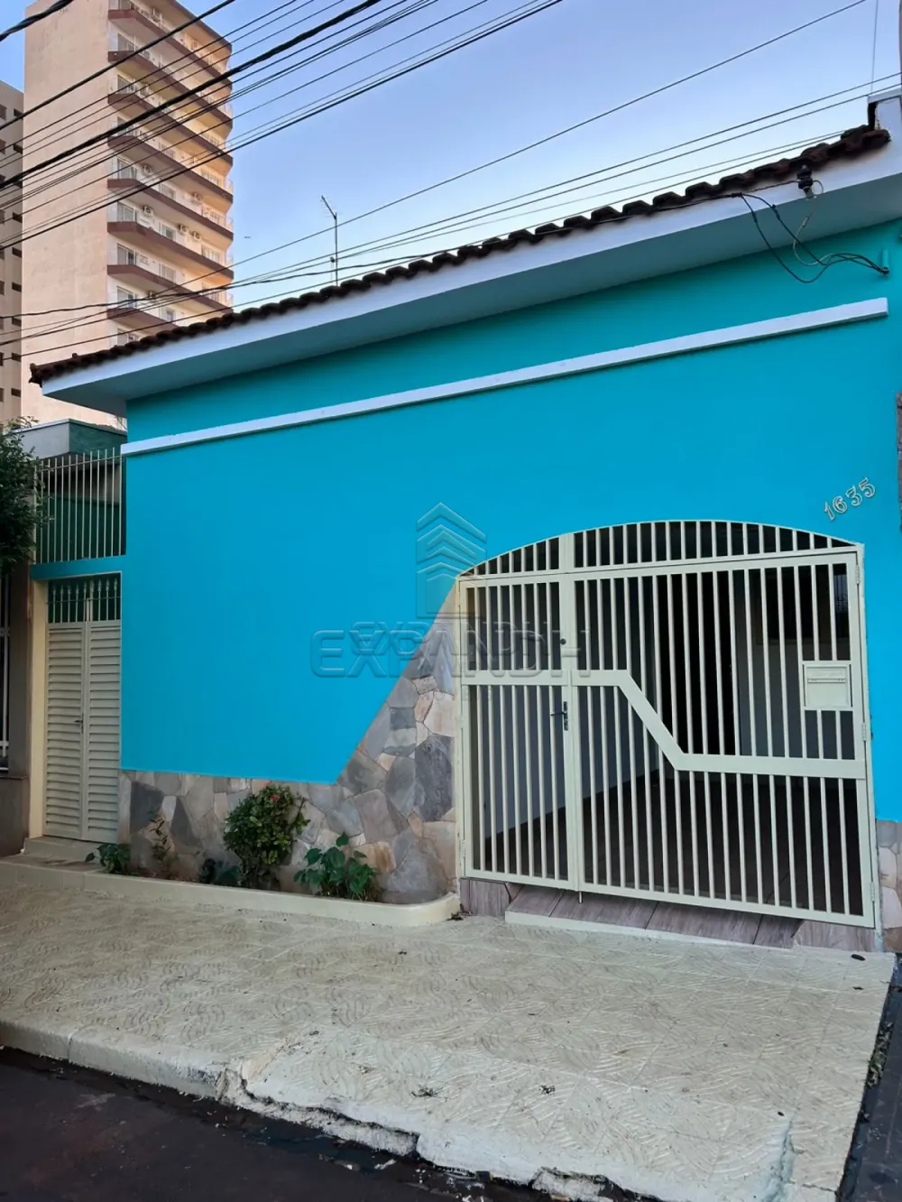 Alugar Casas / Padr&atilde;o em Sert&atilde;ozinho R$ 1.900,00 - Foto 1