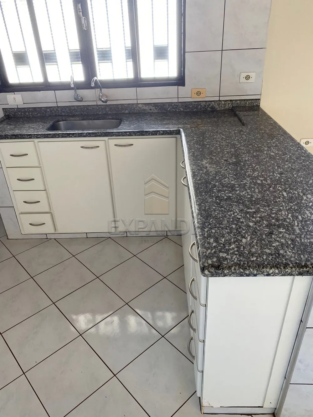 Alugar Casas / Padr&atilde;o em Sert&atilde;ozinho R$ 1.400,00 - Foto 16