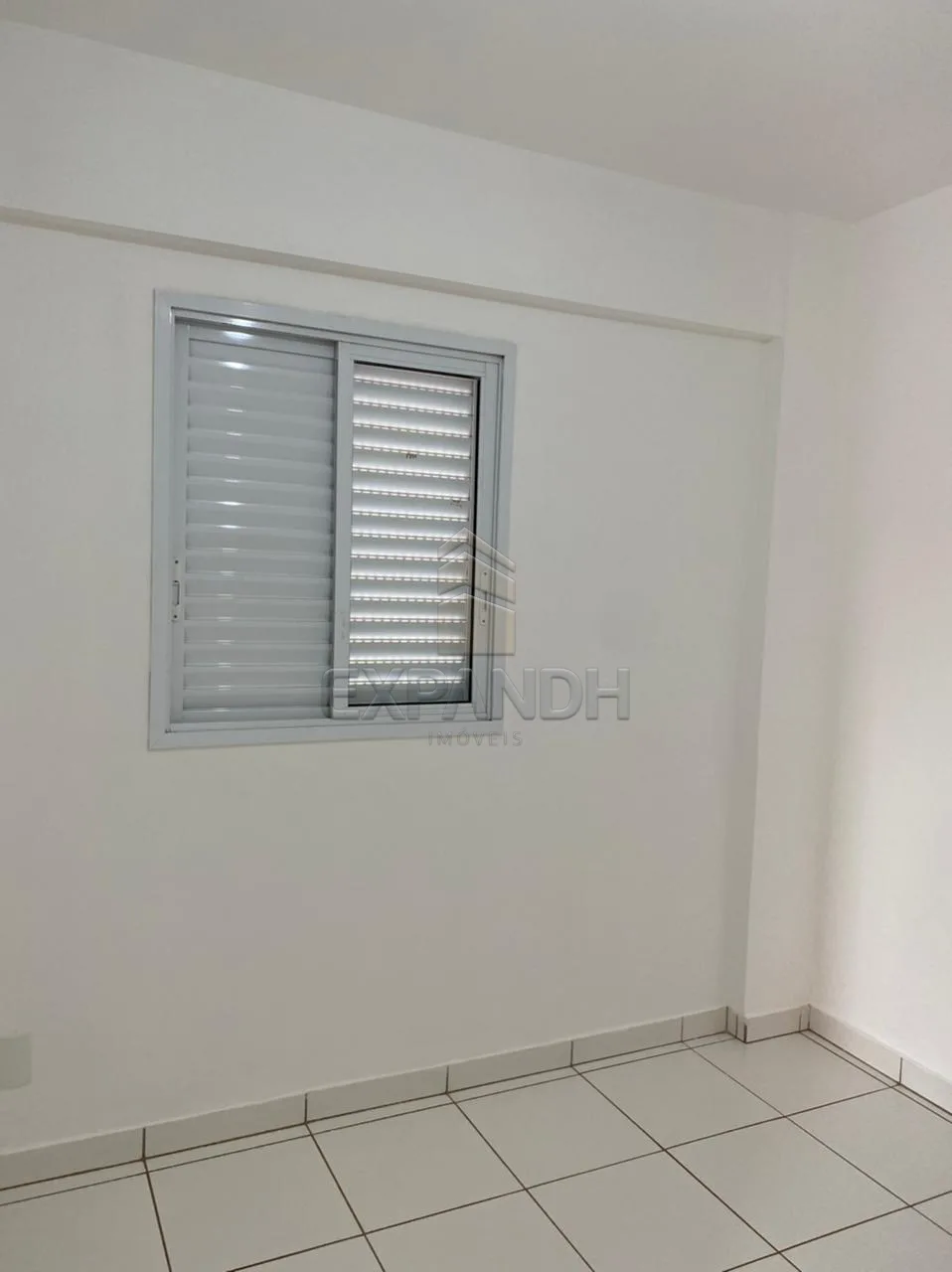 Alugar Apartamentos / Padr&atilde;o em Sert&atilde;ozinho R$ 1.100,00 - Foto 8