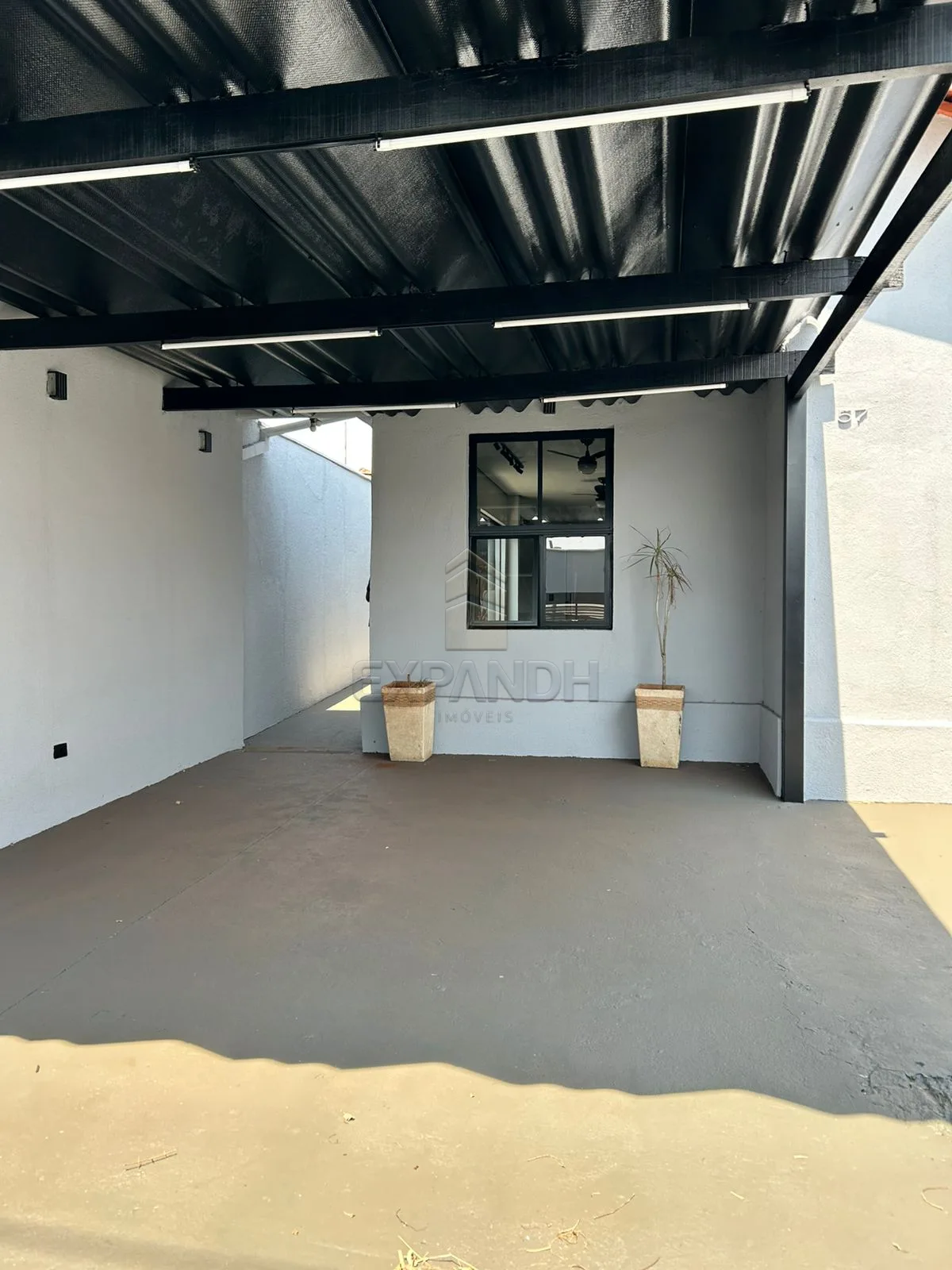 Alugar Casas / Padr&atilde;o em Sert&atilde;ozinho R$ 2.400,00 - Foto 2