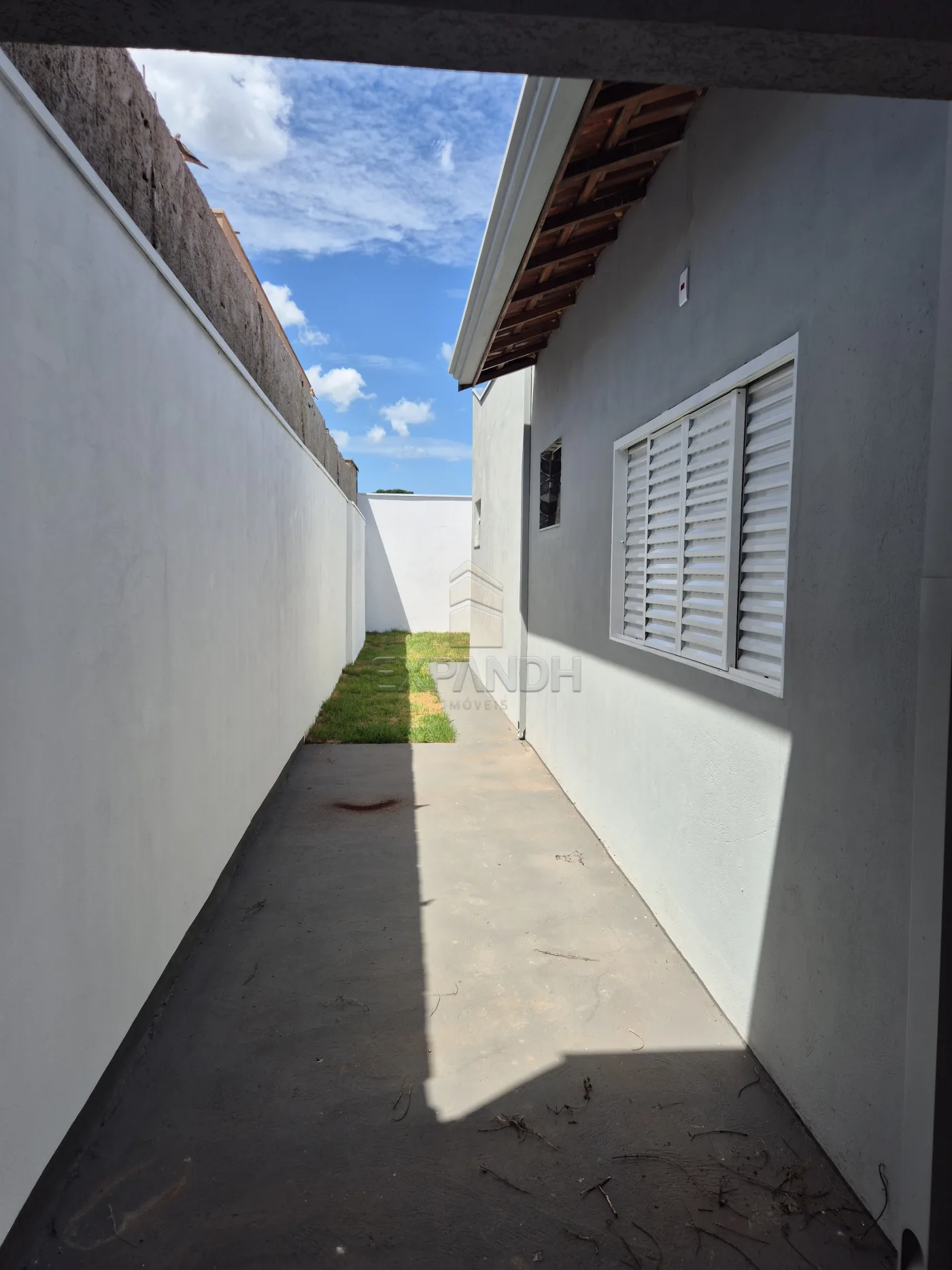 Comprar Casas / Padr&atilde;o em Sert&atilde;ozinho R$ 296.000,00 - Foto 5