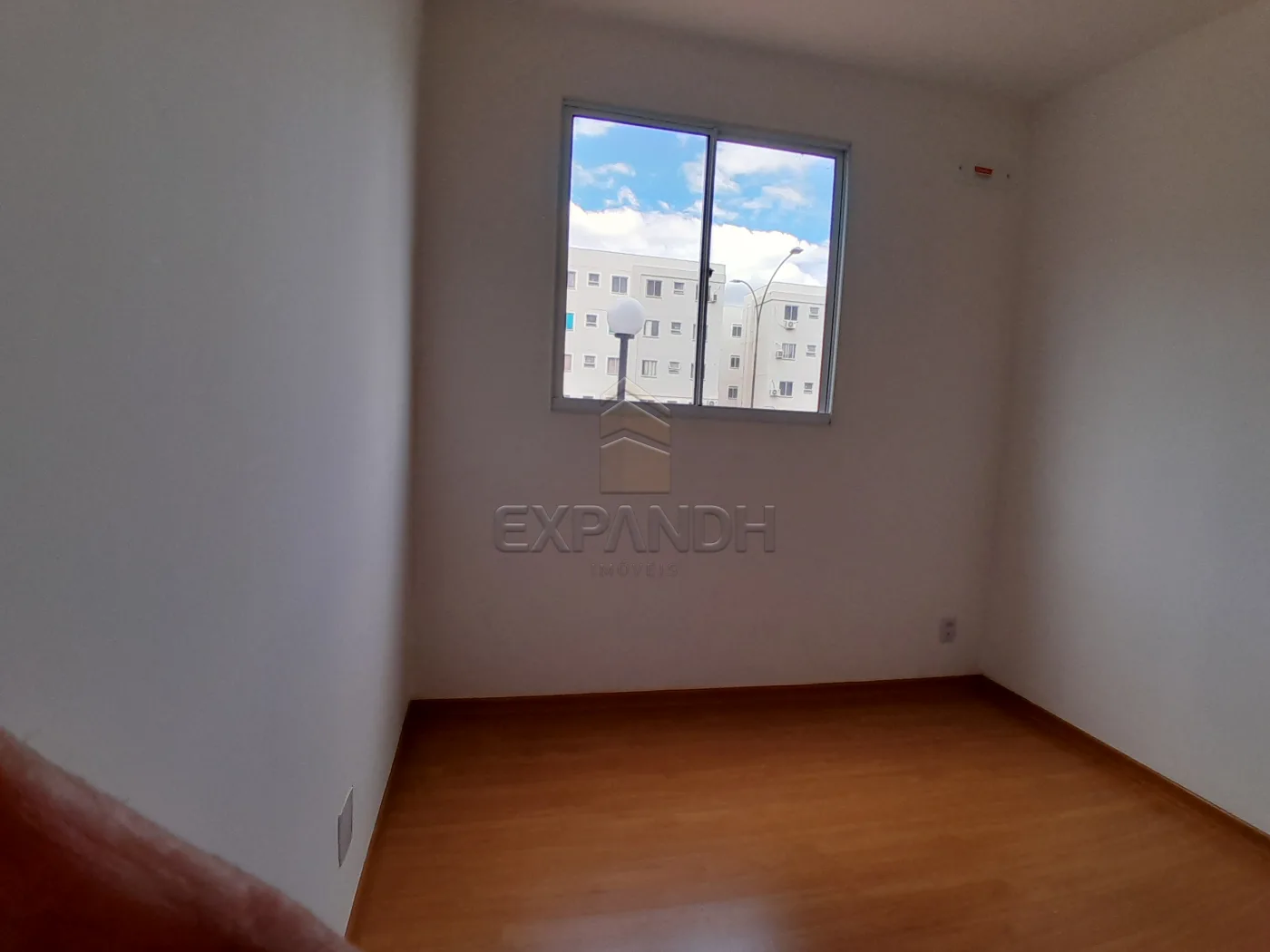 Alugar Apartamentos / Padr&atilde;o em Sert&atilde;ozinho R$ 750,00 - Foto 12
