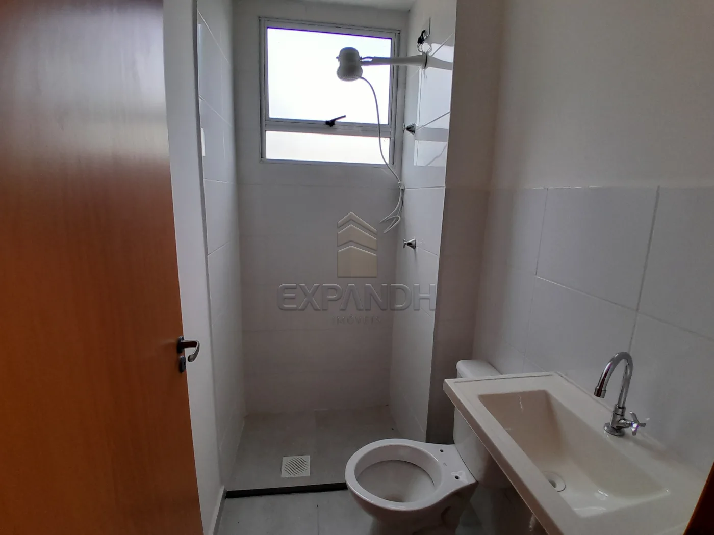 Alugar Apartamentos / Padr&atilde;o em Sert&atilde;ozinho R$ 750,00 - Foto 14