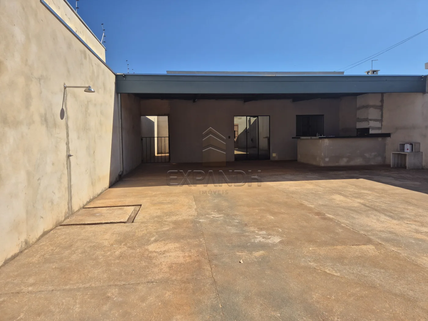 Alugar Casas / Padr&atilde;o em Sert&atilde;ozinho R$ 1.800,00 - Foto 2