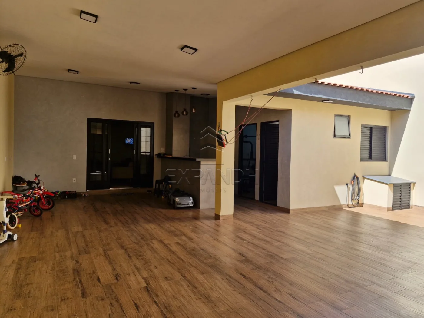 Comprar Casas / Padr&atilde;o em Sert&atilde;ozinho R$ 780.000,00 - Foto 2