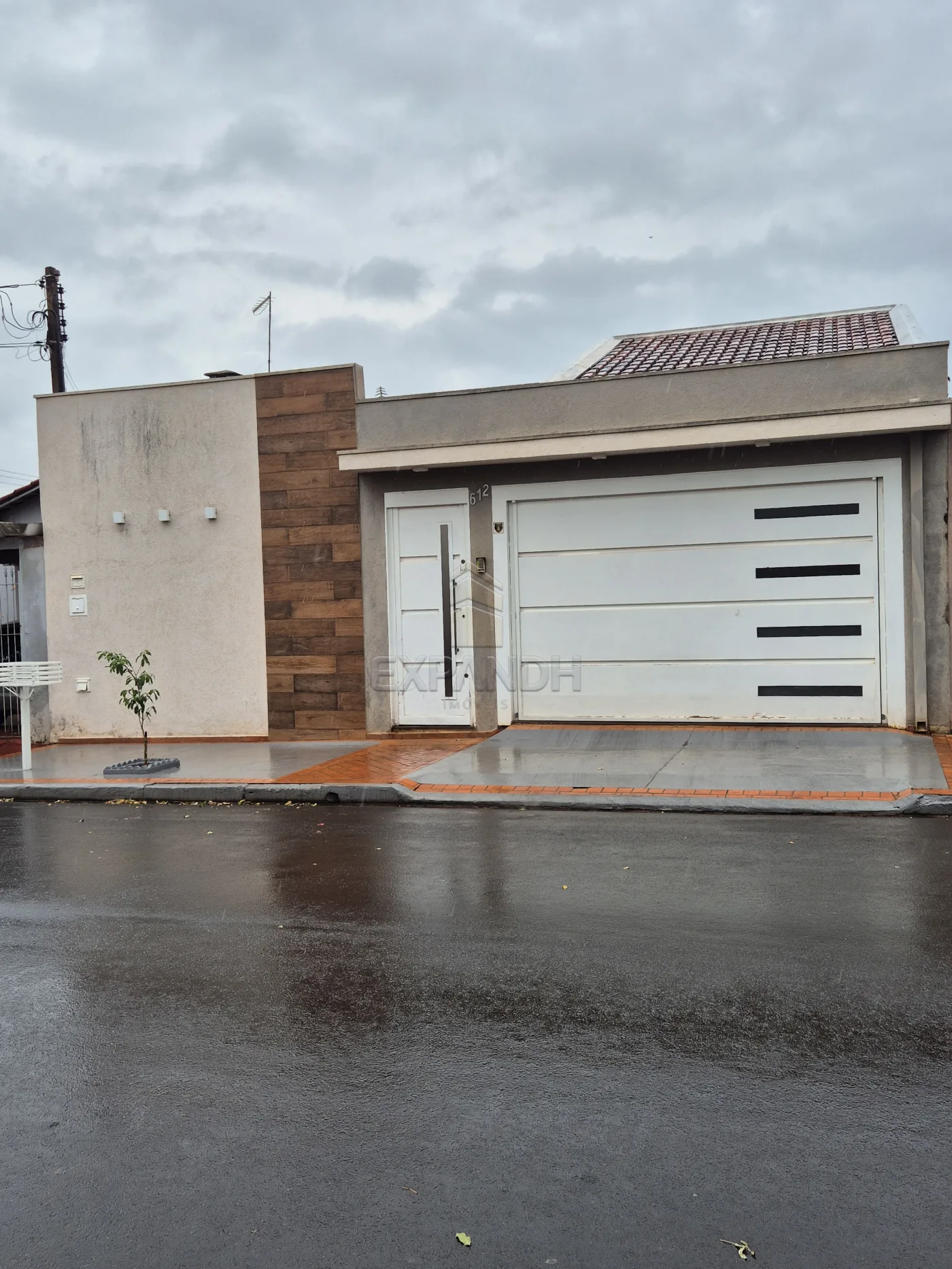 Comprar Casas / Padr&atilde;o em Sert&atilde;ozinho R$ 370.000,00 - Foto 1