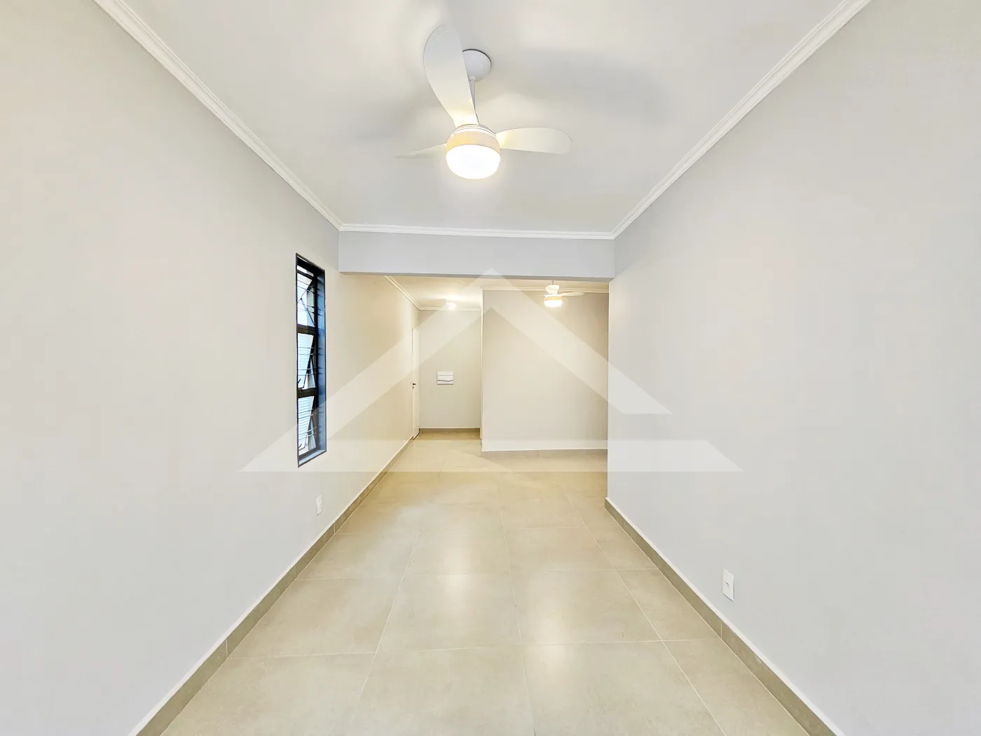 Alugar Apartamento / Padr&atilde;o em Ribeir&atilde;o Preto R$ 890,00 - Foto 2