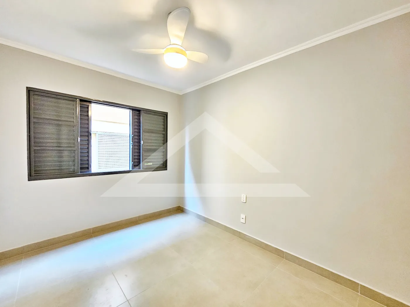 Alugar Apartamento / Padr&atilde;o em Ribeir&atilde;o Preto R$ 890,00 - Foto 9