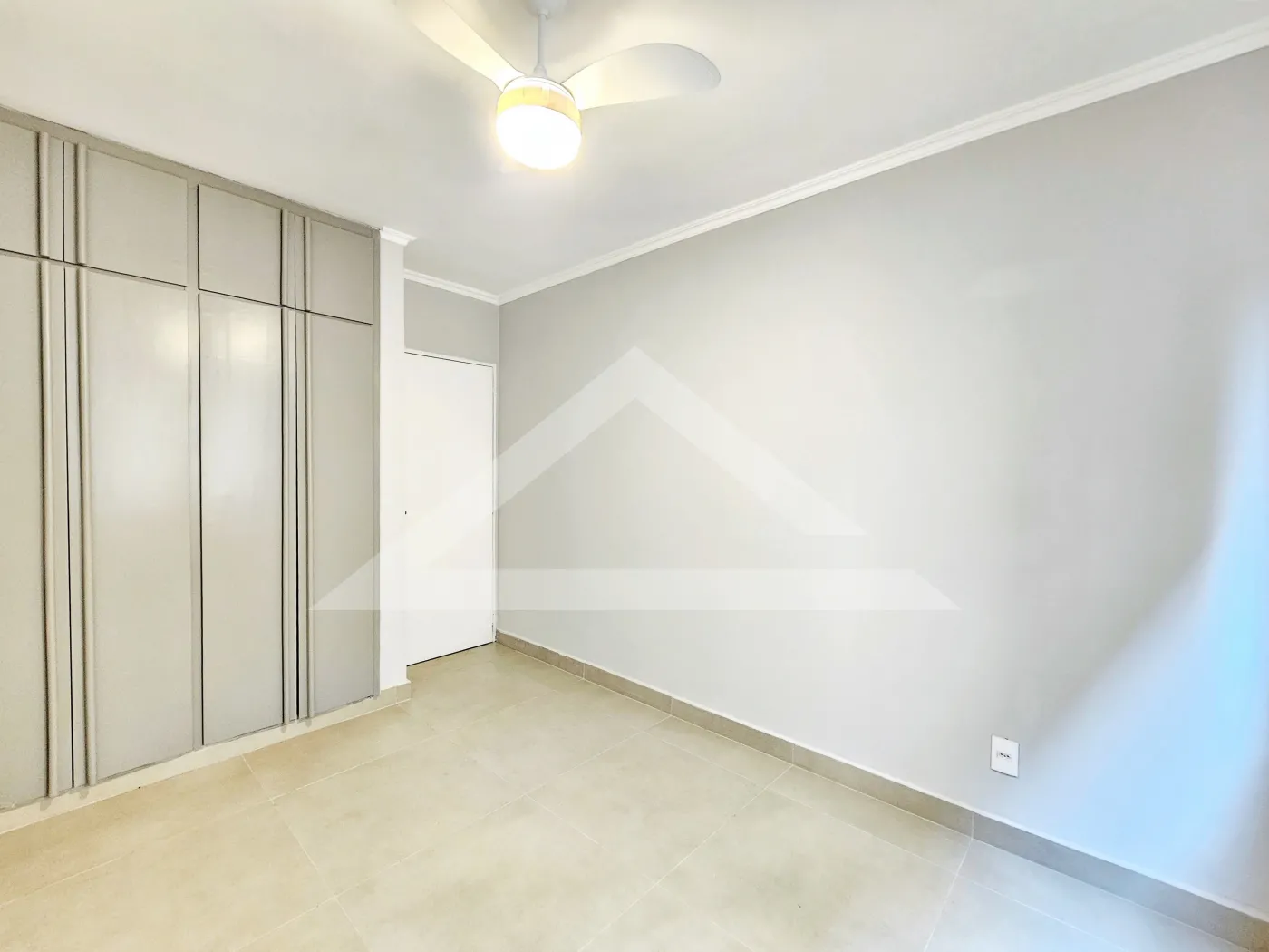 Alugar Apartamento / Padr&atilde;o em Ribeir&atilde;o Preto R$ 890,00 - Foto 10