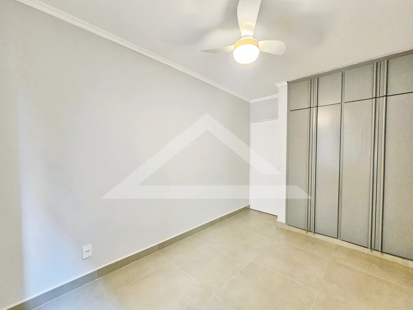 Alugar Apartamento / Padr&atilde;o em Ribeir&atilde;o Preto R$ 890,00 - Foto 12