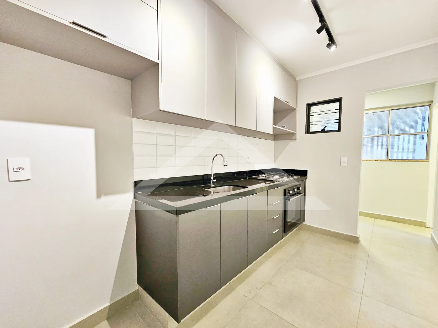Alugar Apartamento / Padr&atilde;o em Ribeir&atilde;o Preto R$ 890,00 - Foto 4