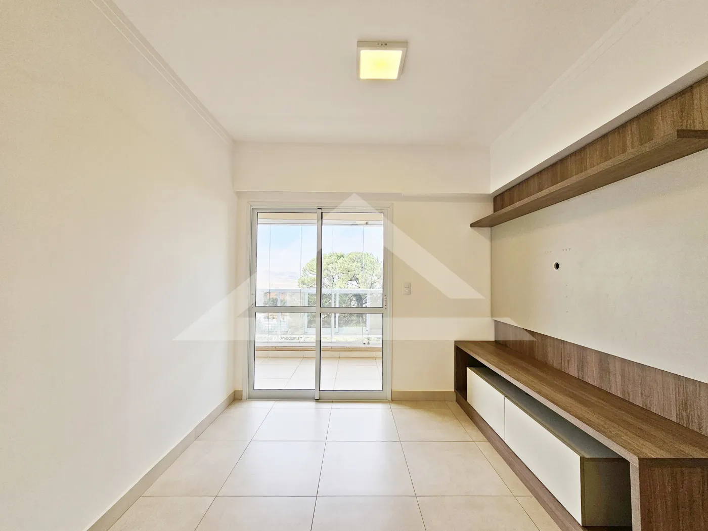 Alugar Apartamento / Padr&atilde;o em Ribeir&atilde;o Preto R$ 2.500,00 - Foto 3