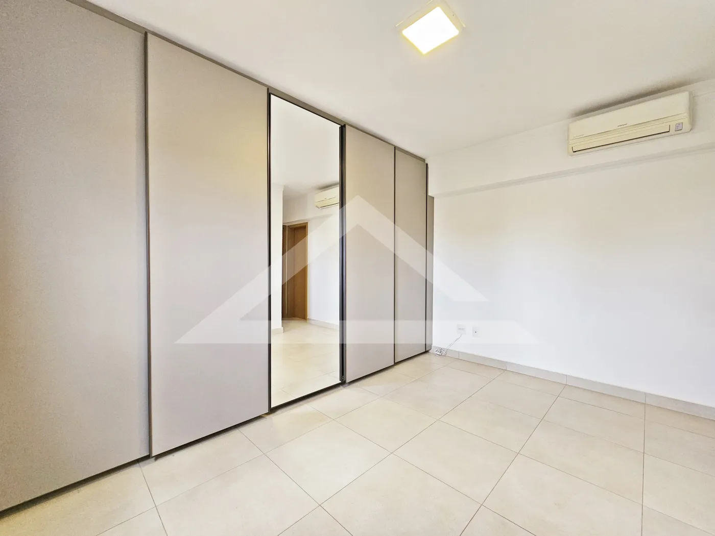 Alugar Apartamento / Padr&atilde;o em Ribeir&atilde;o Preto R$ 2.500,00 - Foto 15