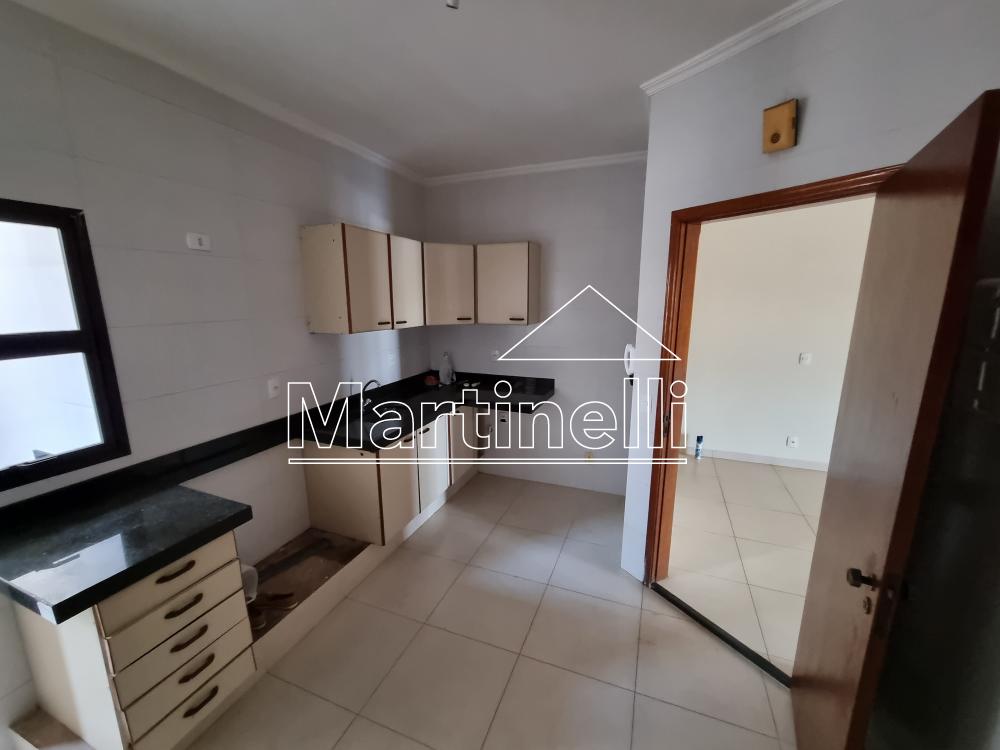 Alugar Apartamento / Padr&atilde;o em Ribeir&atilde;o Preto R$ 1.600,00 - Foto 3