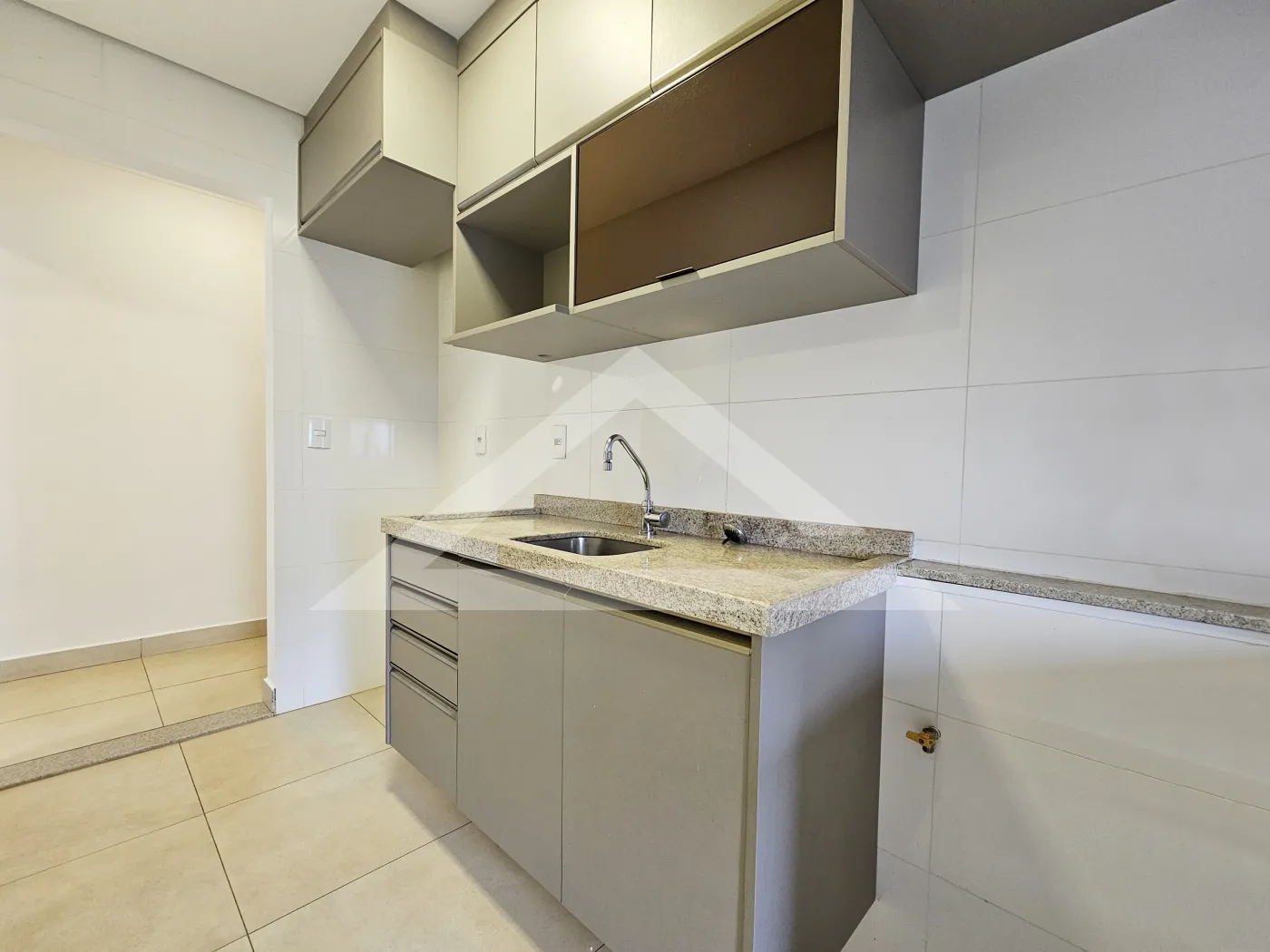 Alugar Apartamento / Padr&atilde;o em Ribeir&atilde;o Preto R$ 2.500,00 - Foto 7