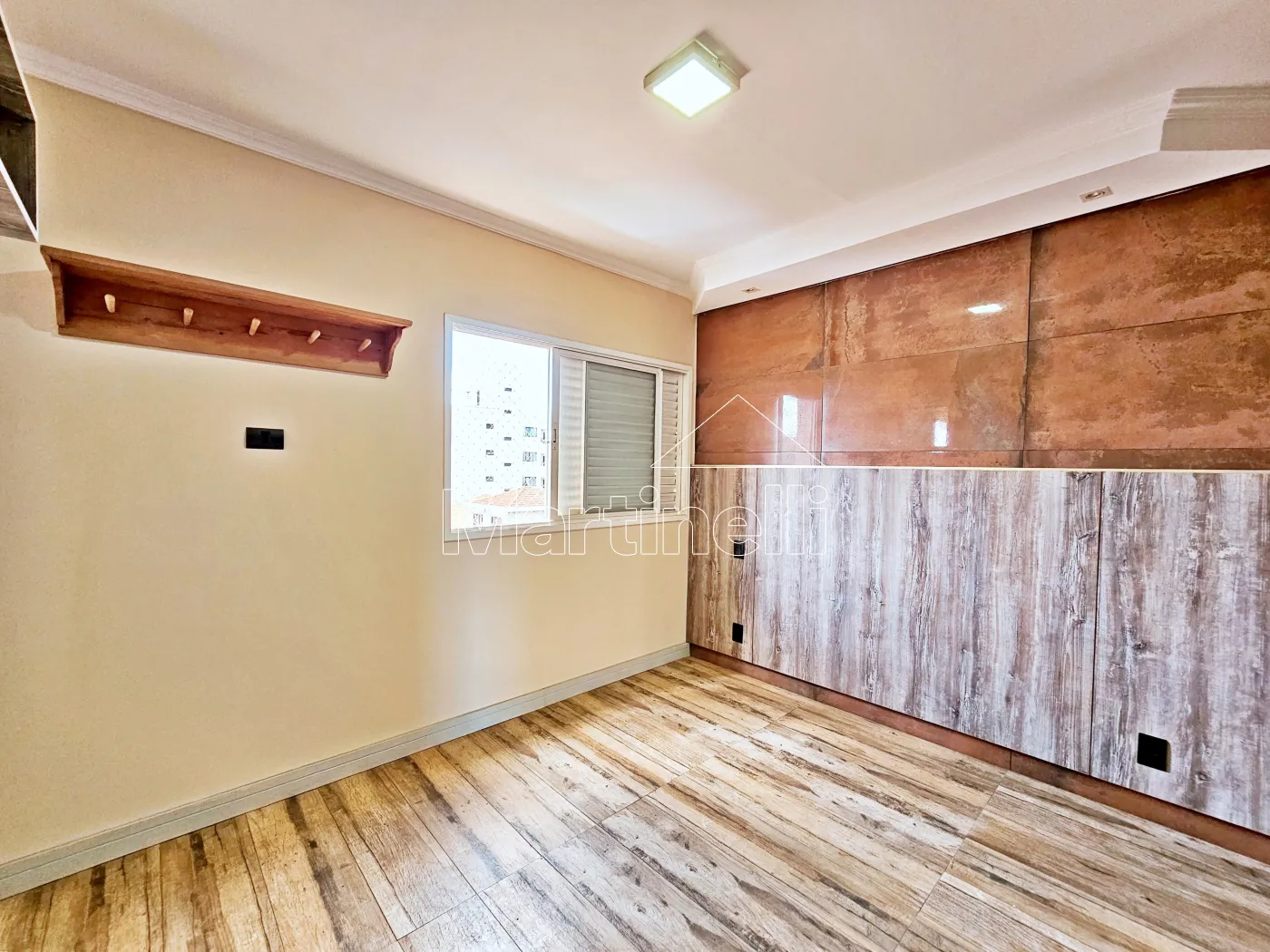 Alugar Apartamento / Padr&atilde;o em Ribeir&atilde;o Preto R$ 1.750,00 - Foto 13