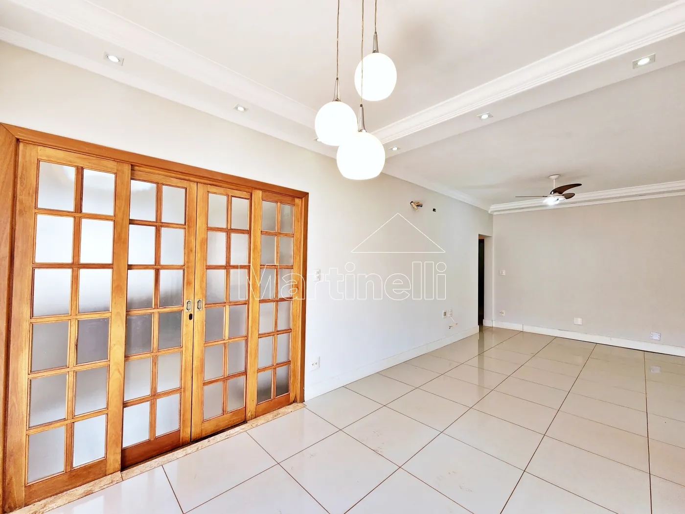 Alugar Apartamento / Padr&atilde;o em Ribeir&atilde;o Preto R$ 1.500,00 - Foto 4