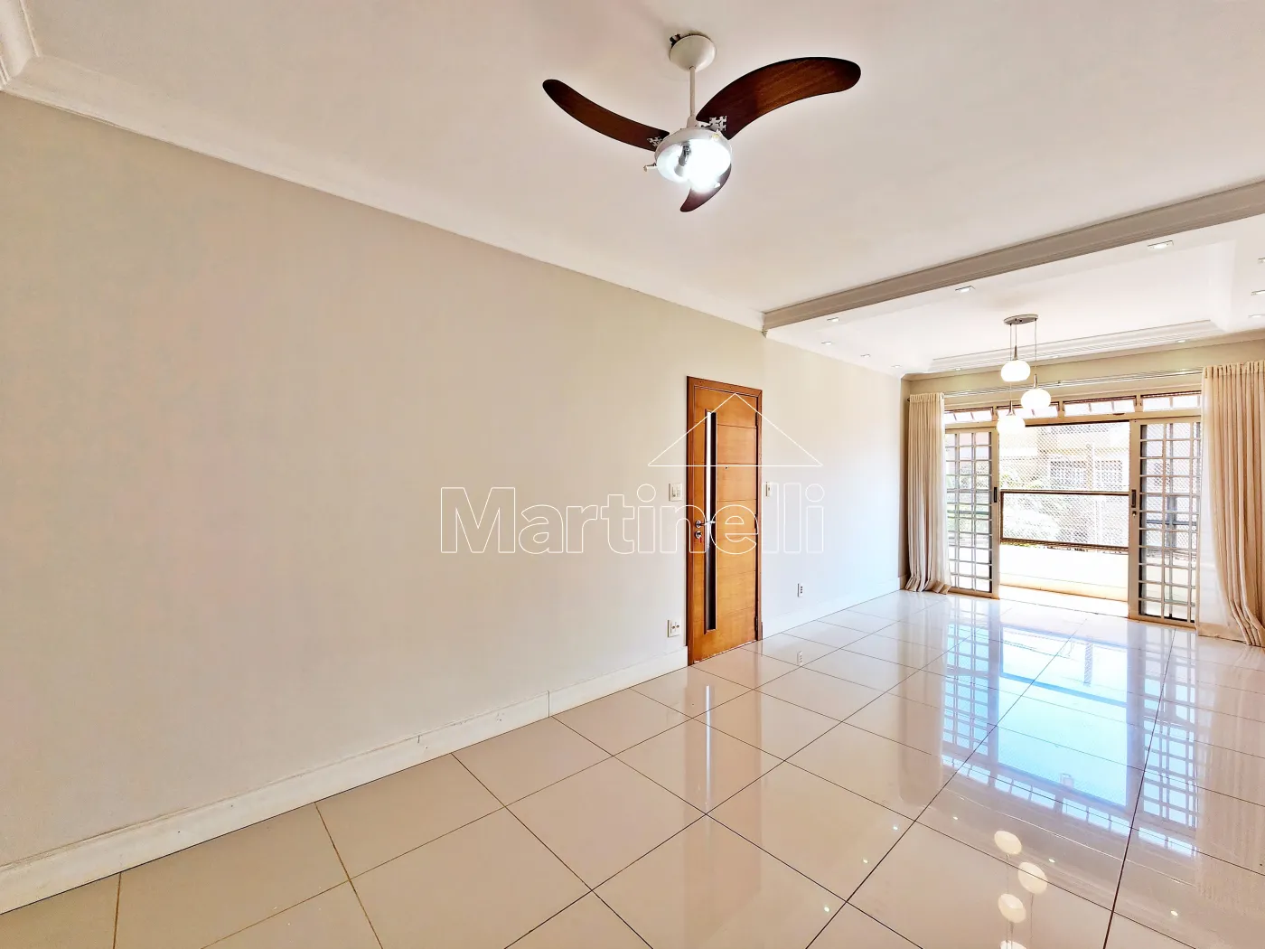 Alugar Apartamento / Padr&atilde;o em Ribeir&atilde;o Preto R$ 1.500,00 - Foto 2