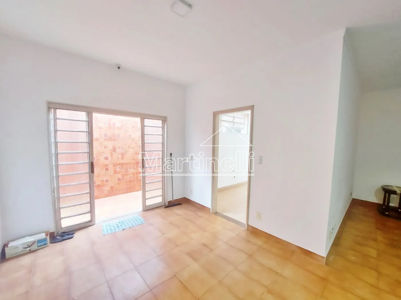 Alugar Comercial / Im&oacute;vel Comercial em Ribeir&atilde;o Preto R$ 2.500,00 - Foto 2