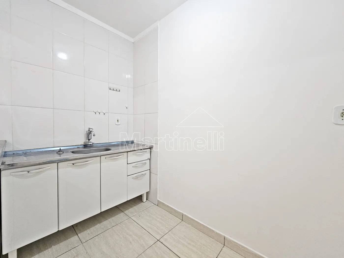 Alugar Apartamento / KitnetFlat em Ribeir&atilde;o Preto R$ 600,00 - Foto 5