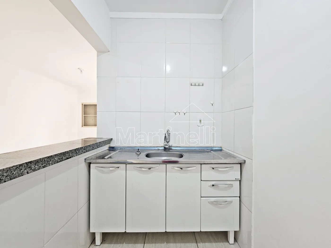 Alugar Apartamento / KitnetFlat em Ribeir&atilde;o Preto R$ 600,00 - Foto 4