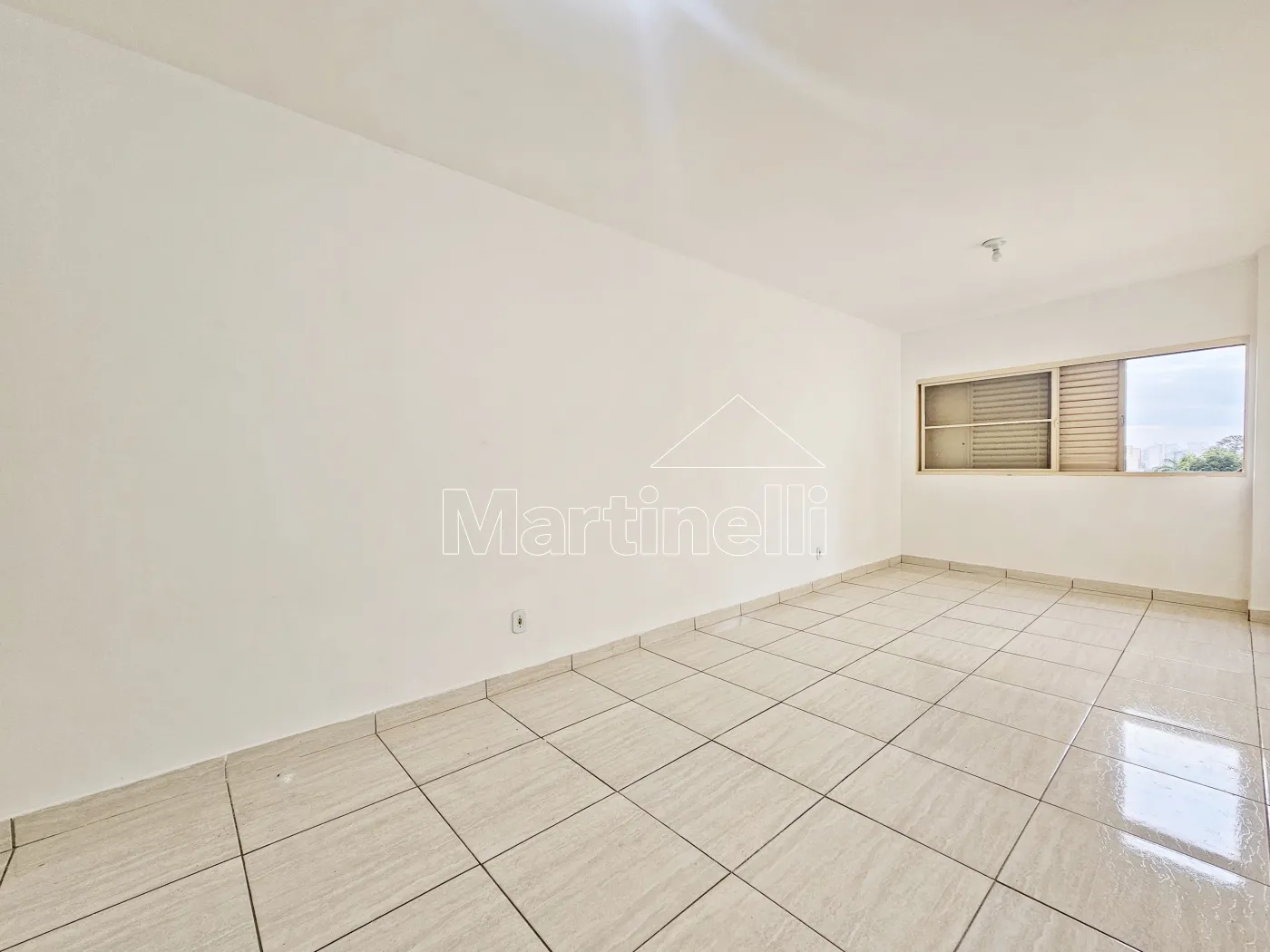 Alugar Apartamento / KitnetFlat em Ribeir&atilde;o Preto R$ 600,00 - Foto 2