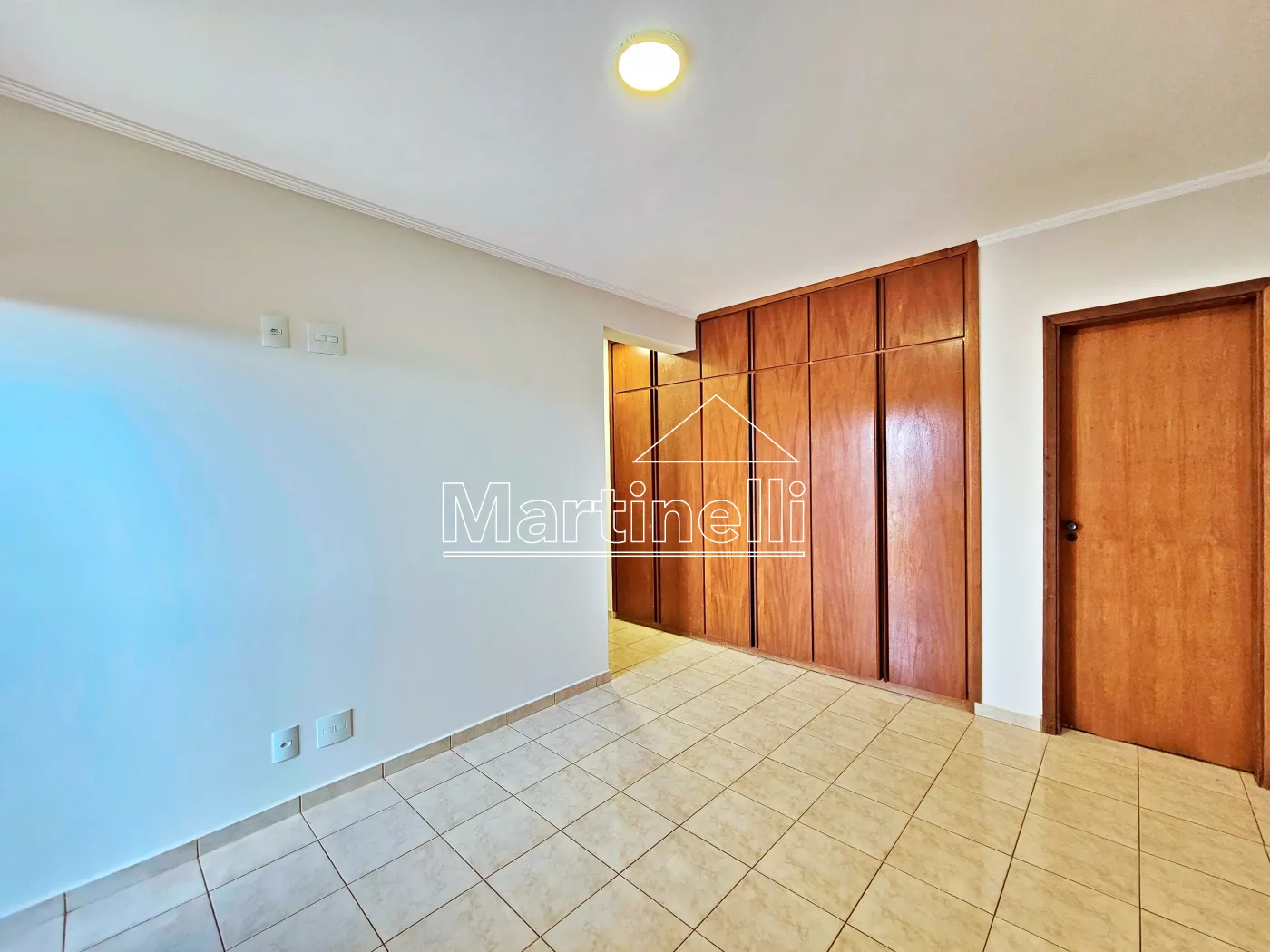 Alugar Apartamento / Padr&atilde;o em Ribeir&atilde;o Preto R$ 1.900,00 - Foto 13