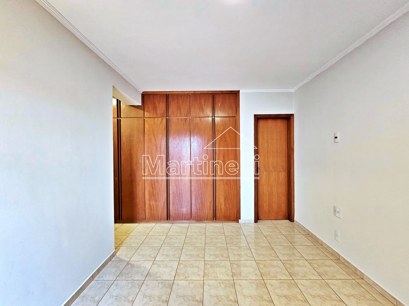 Alugar Apartamento / Padr&atilde;o em Ribeir&atilde;o Preto R$ 1.900,00 - Foto 14