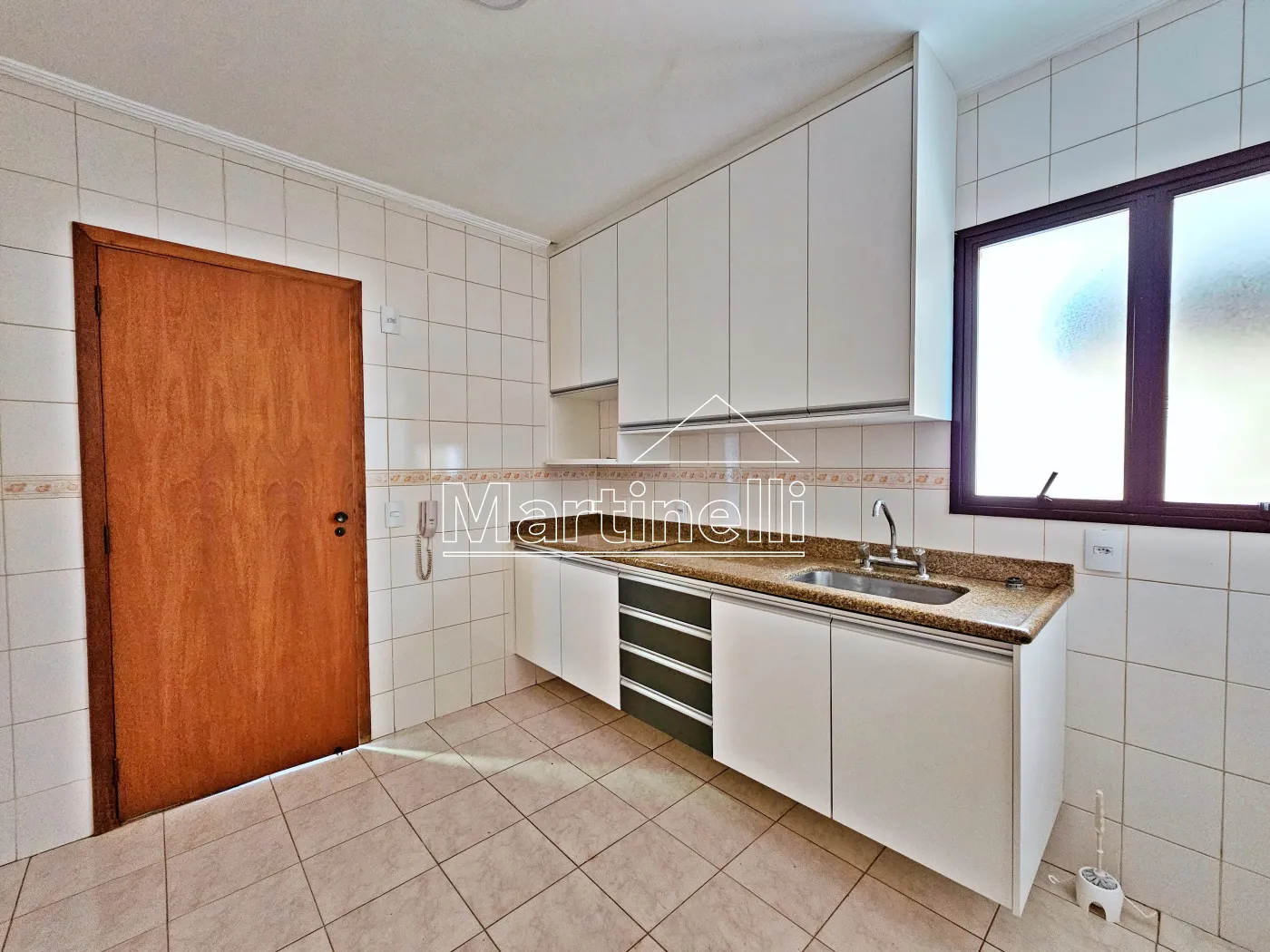 Alugar Apartamento / Padr&atilde;o em Ribeir&atilde;o Preto R$ 1.900,00 - Foto 5