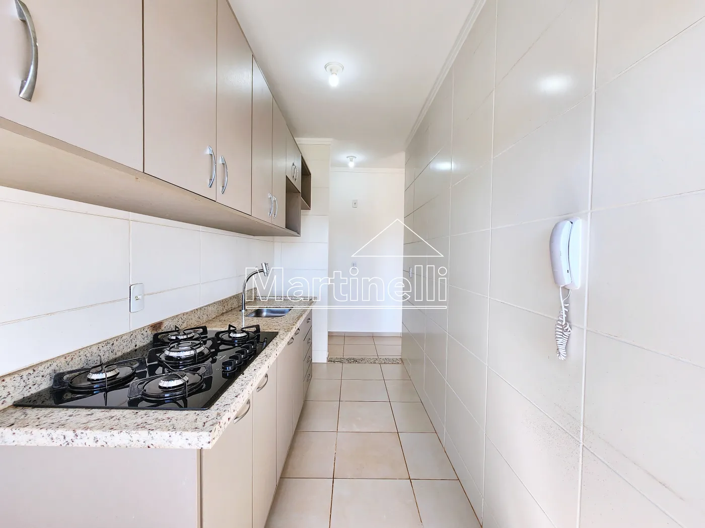 Alugar Apartamento / Padr&atilde;o em Ribeir&atilde;o Preto R$ 1.100,00 - Foto 5