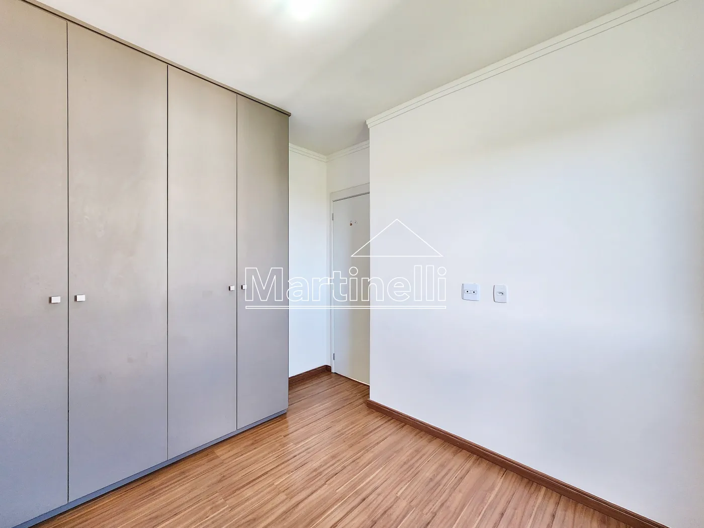 Alugar Apartamento / Padr&atilde;o em Ribeir&atilde;o Preto R$ 1.100,00 - Foto 8