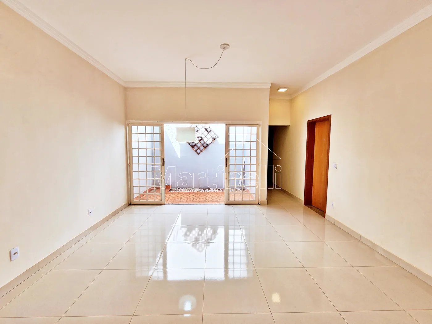 Alugar Casa / T&eacute;rrea Padr&atilde;o em Ribeir&atilde;o Preto R$ 2.800,00 - Foto 1