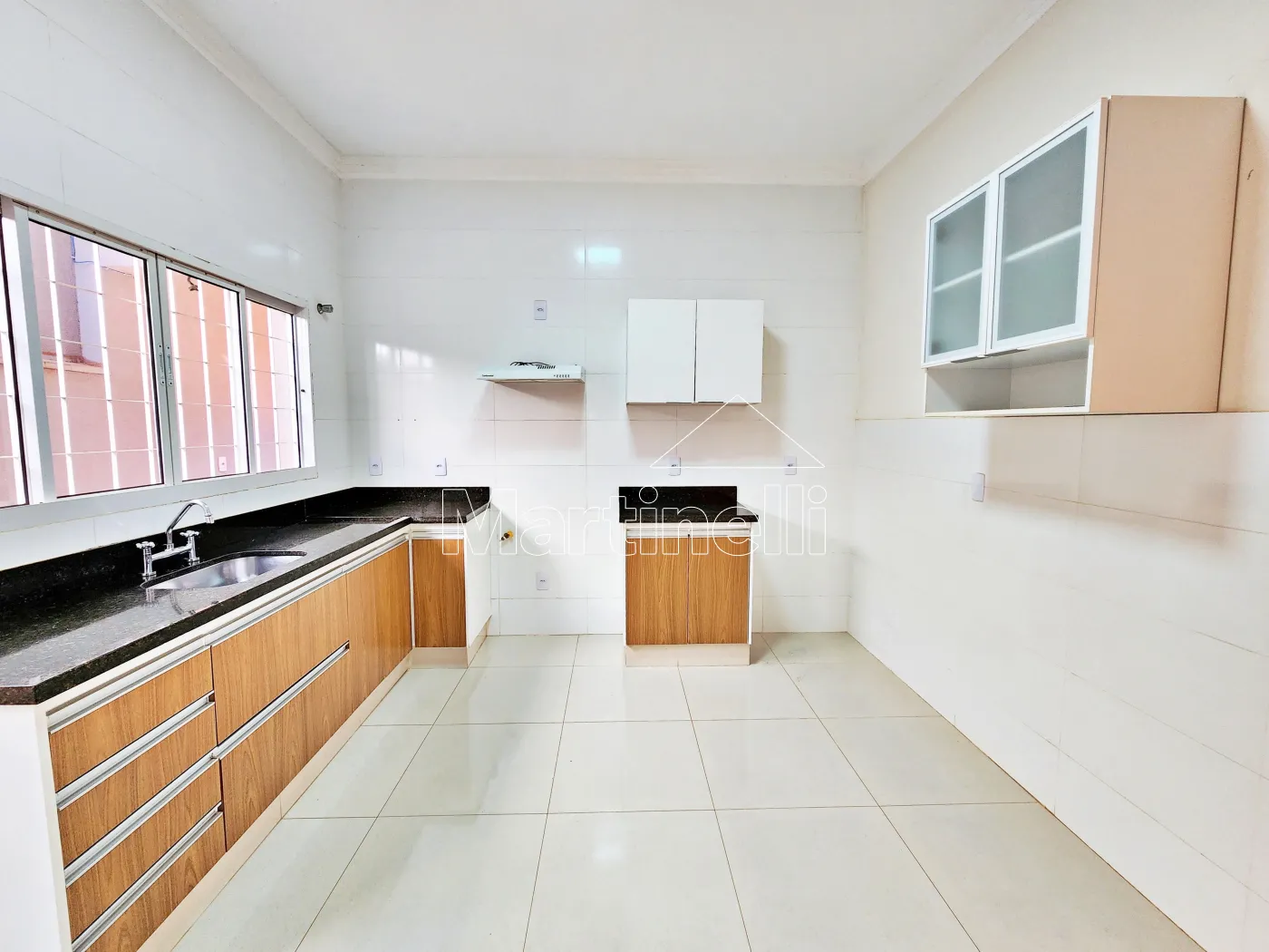 Alugar Casa / T&eacute;rrea Padr&atilde;o em Ribeir&atilde;o Preto R$ 2.800,00 - Foto 3