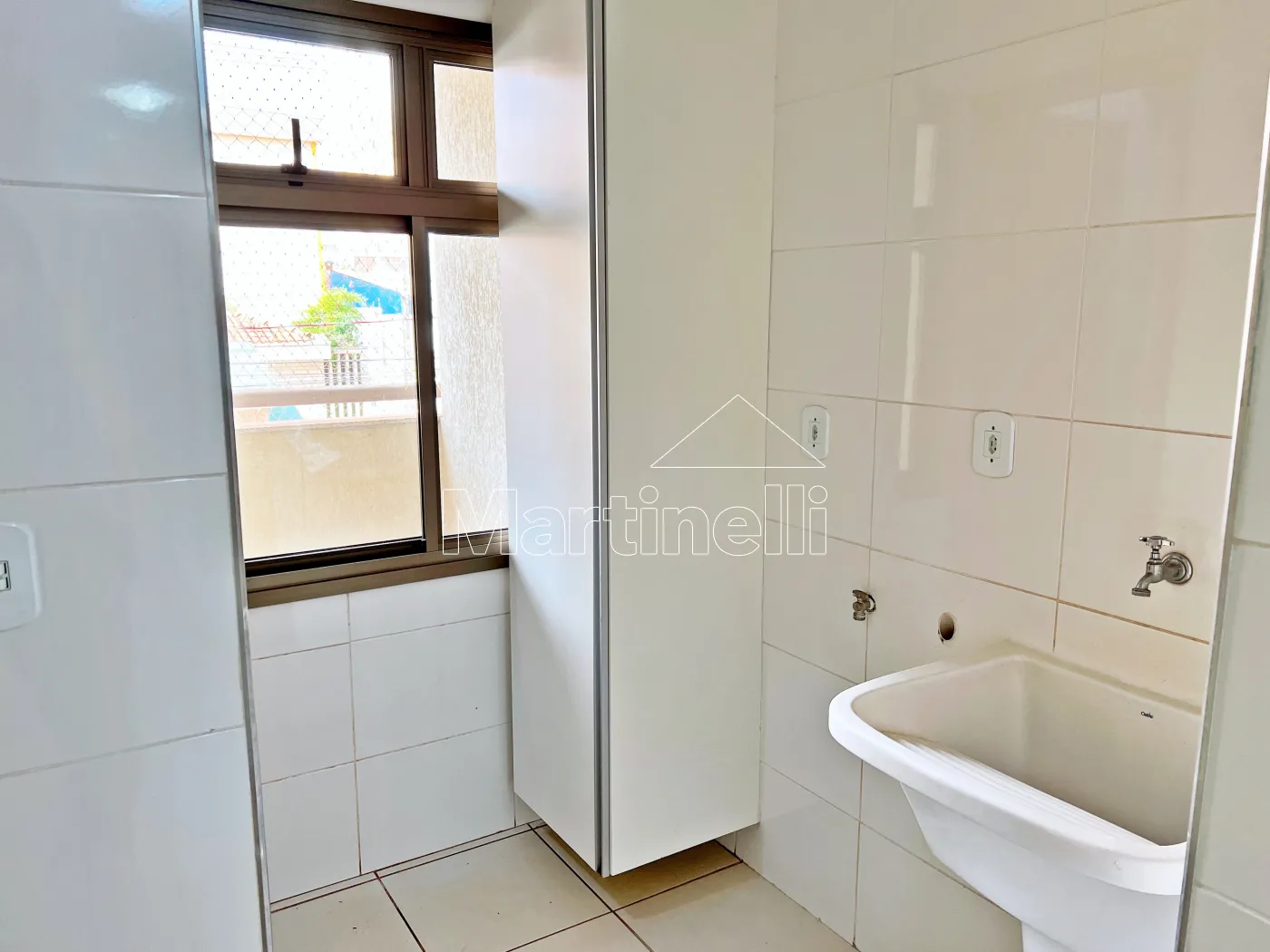 Alugar Apartamento / Padr&atilde;o em Ribeir&atilde;o Preto R$ 3.200,00 - Foto 5