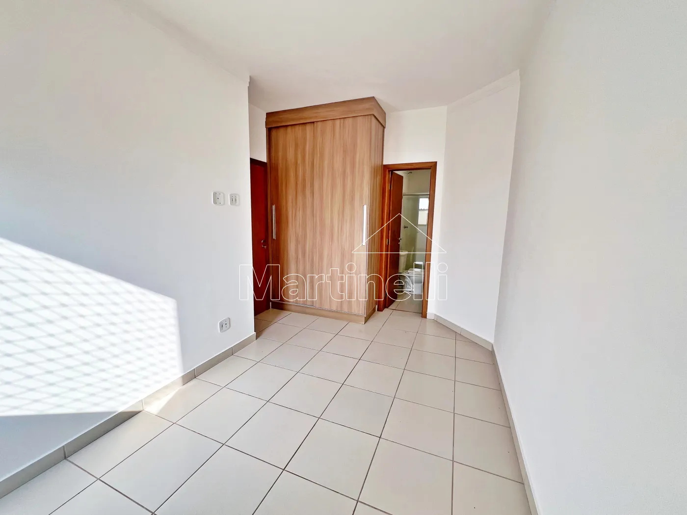 Alugar Apartamento / Padr&atilde;o em Ribeir&atilde;o Preto R$ 3.200,00 - Foto 9