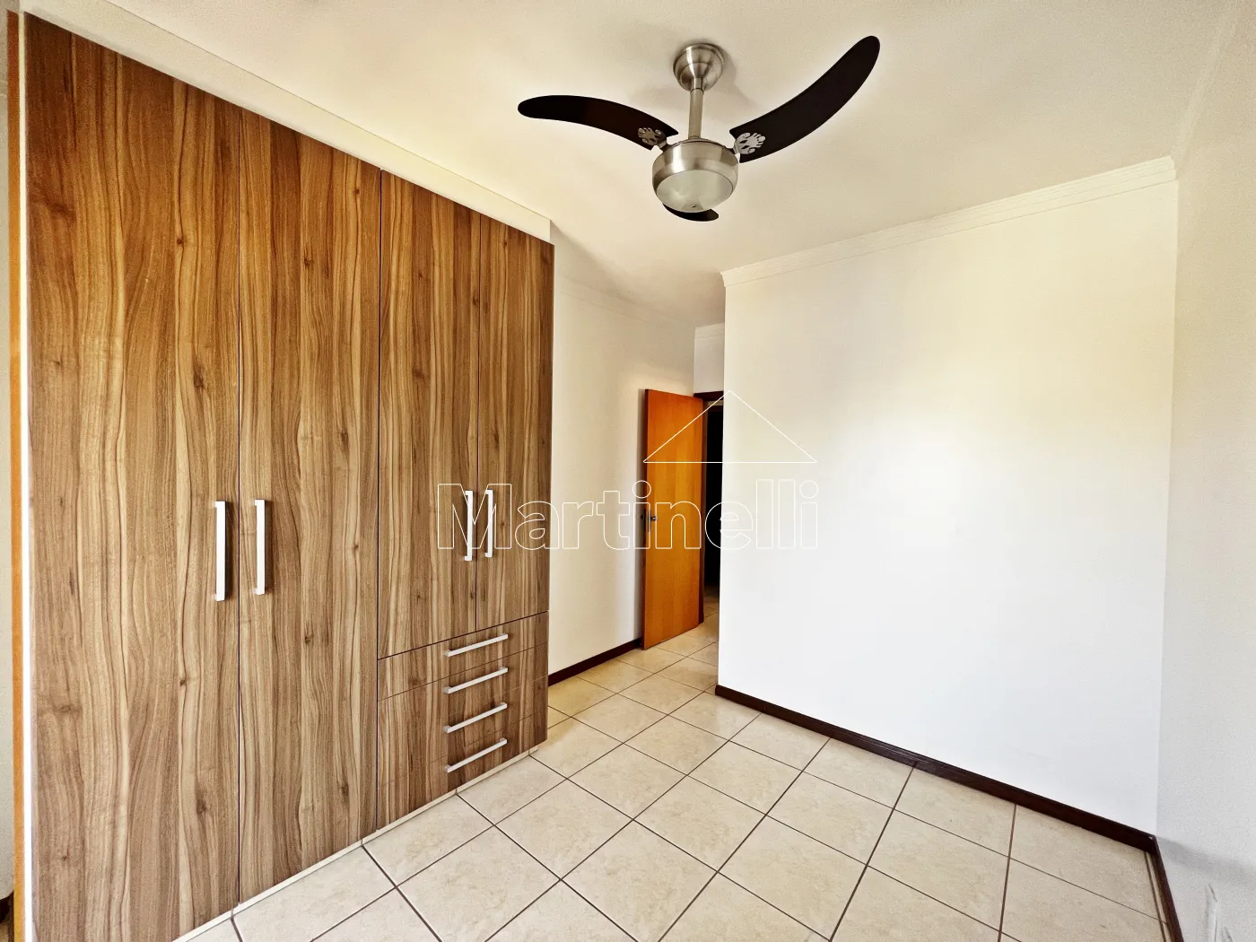 Alugar Apartamento / Padr&atilde;o em Ribeir&atilde;o Preto R$ 2.800,00 - Foto 8