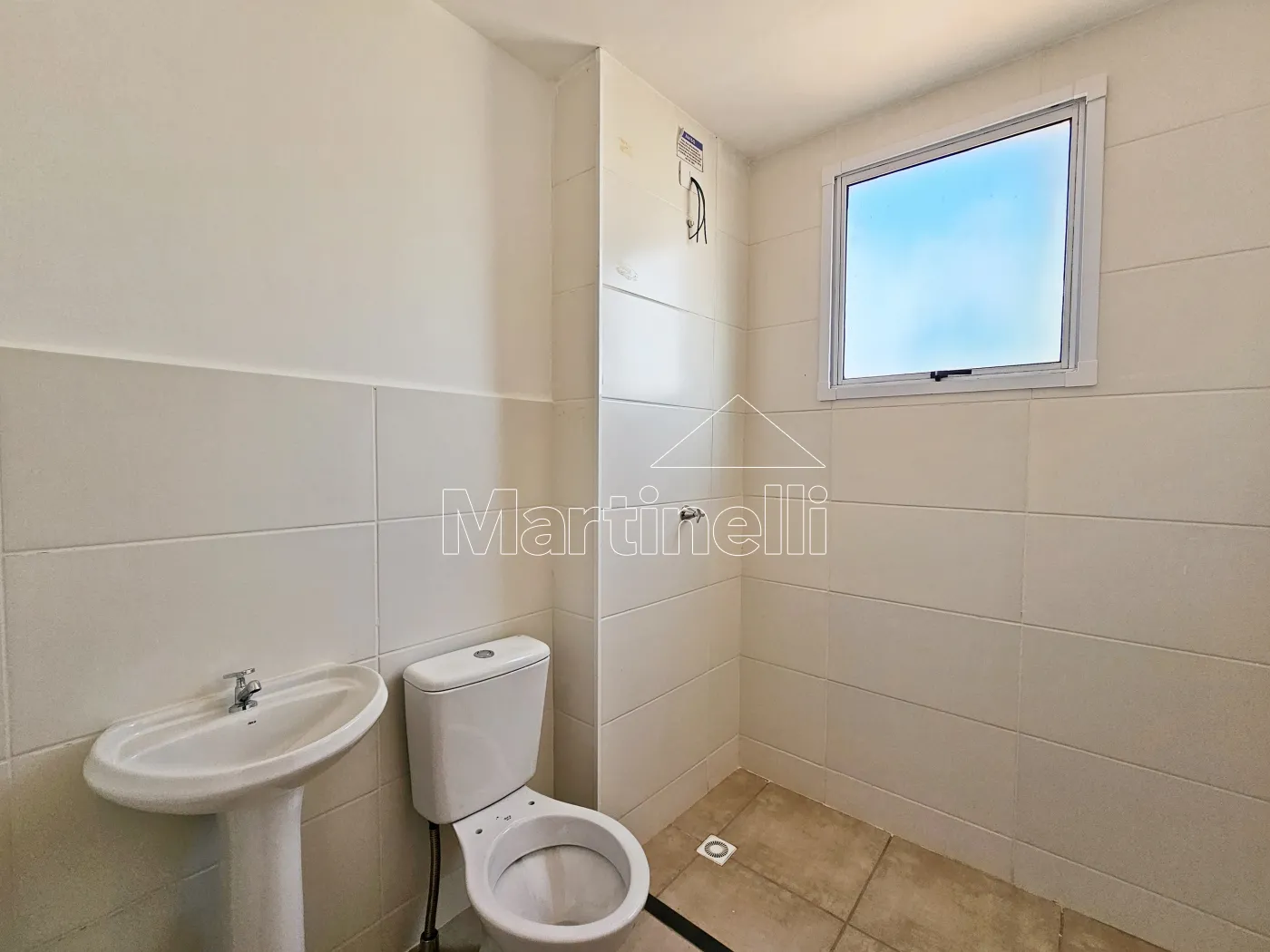 Alugar Apartamento / Padr&atilde;o em Ribeir&atilde;o Preto R$ 700,00 - Foto 8
