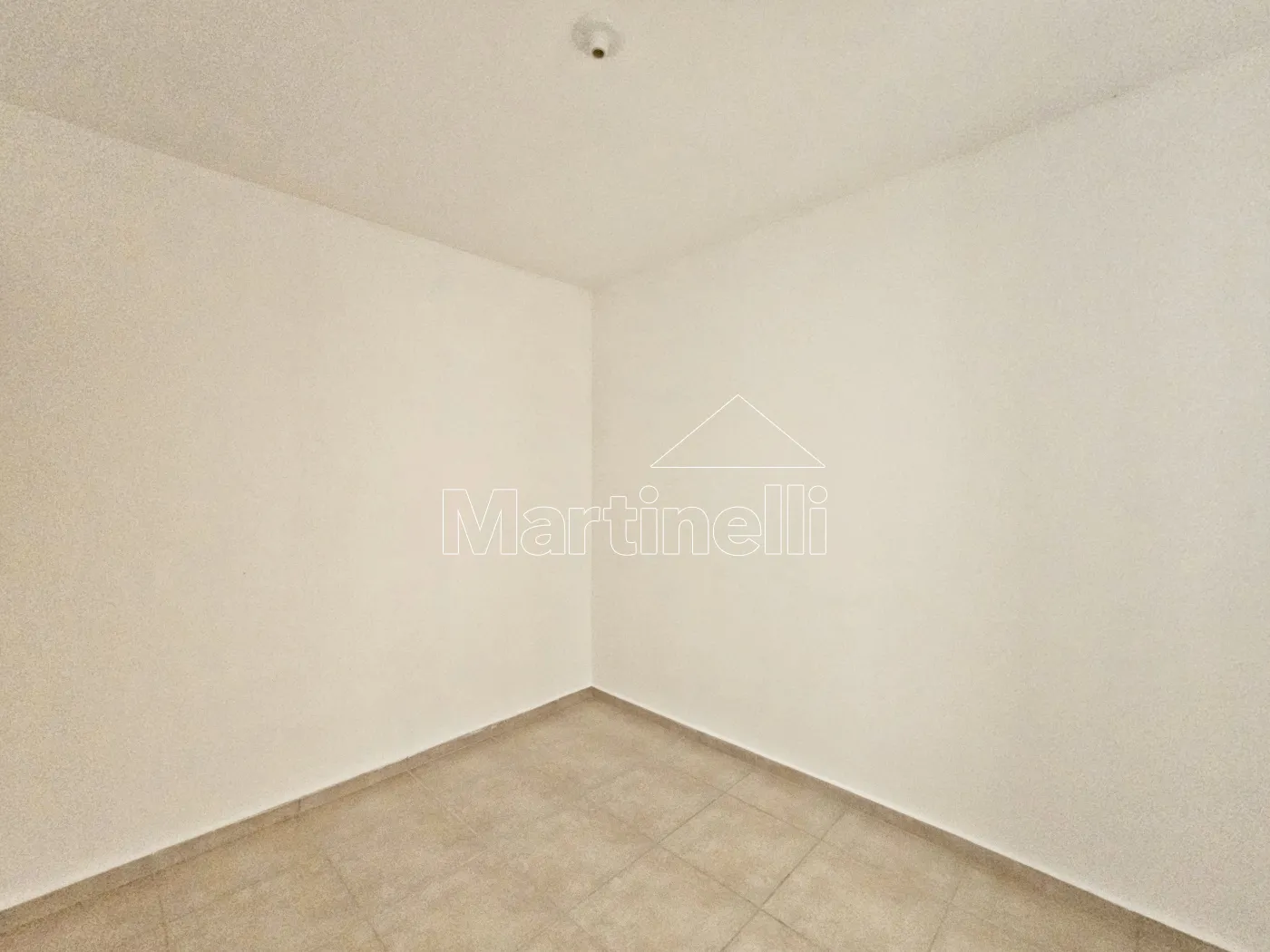 Alugar Apartamento / Padr&atilde;o em Ribeir&atilde;o Preto R$ 700,00 - Foto 12